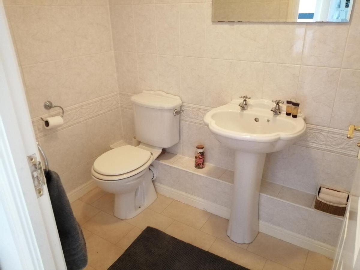 Spacious Townhouse With Sea Views Near Cardiff Barry Exteriör bild