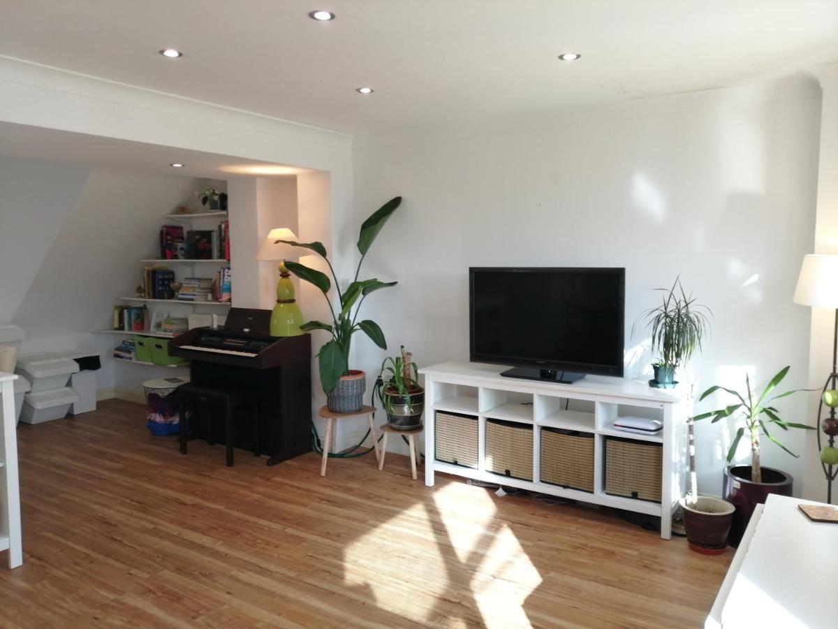 Spacious Townhouse With Sea Views Near Cardiff Barry Exteriör bild