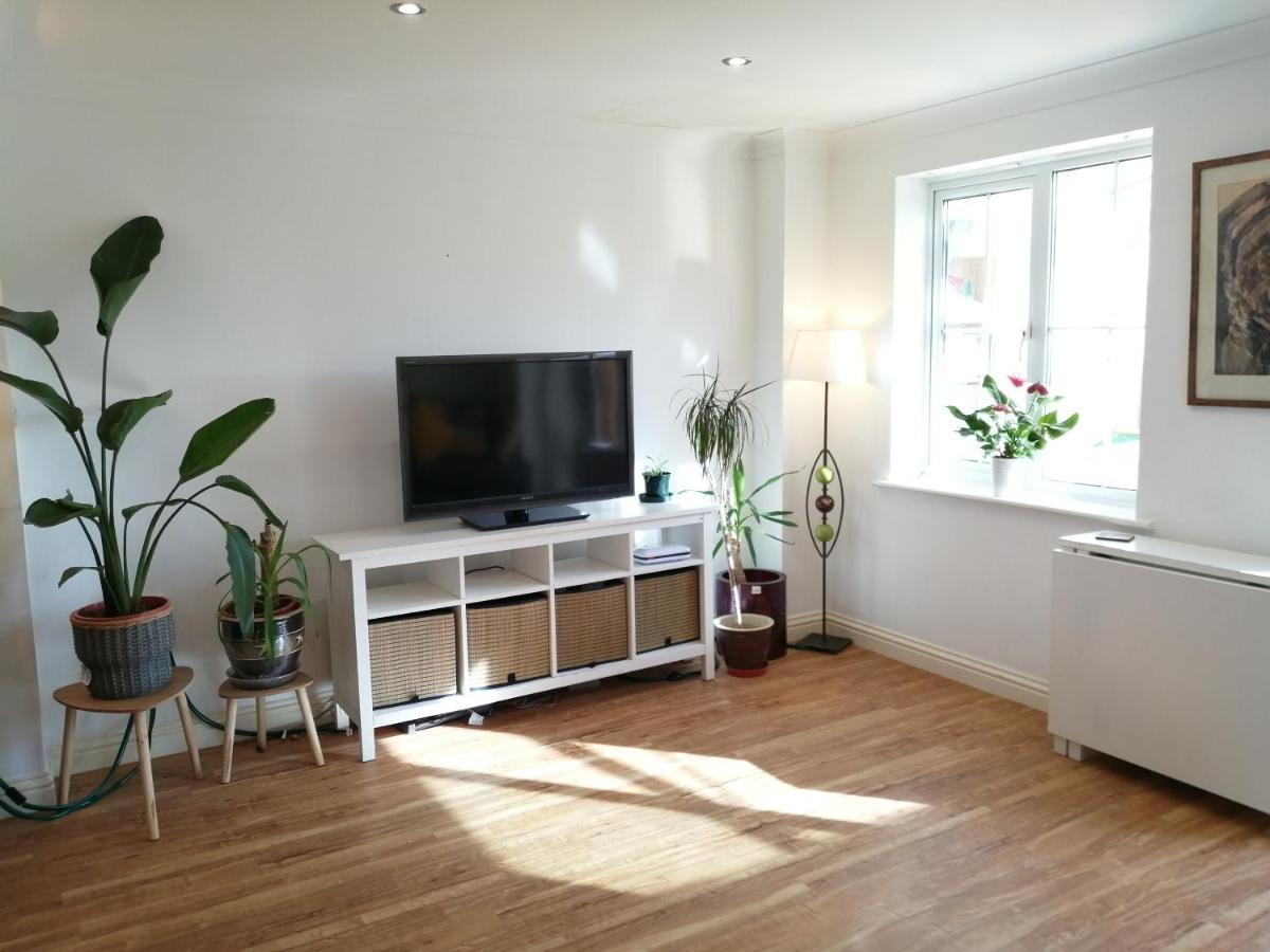 Spacious Townhouse With Sea Views Near Cardiff Barry Exteriör bild