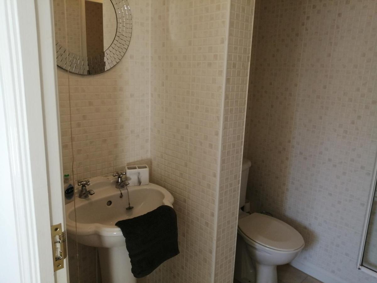 Spacious Townhouse With Sea Views Near Cardiff Barry Exteriör bild