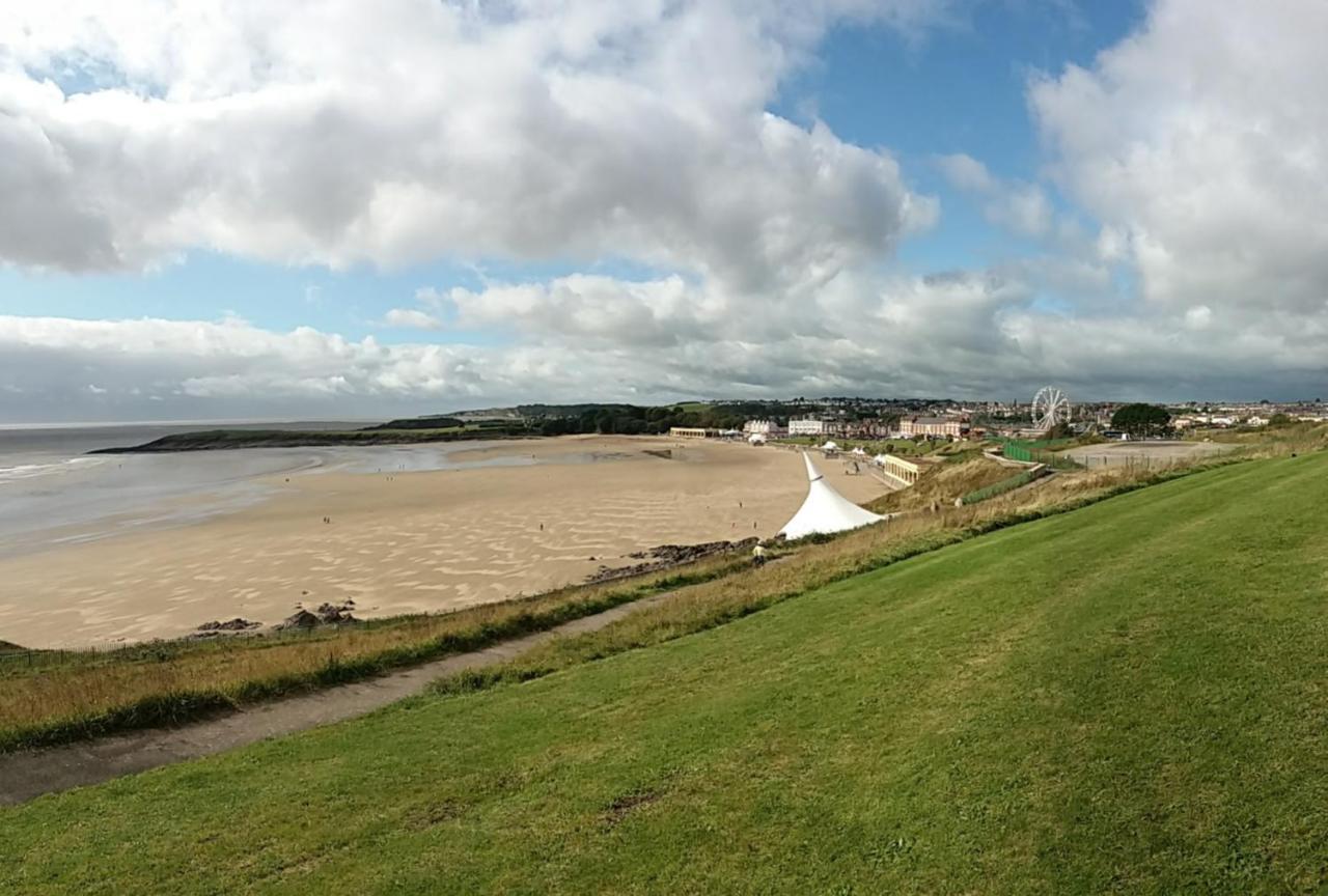 Spacious Townhouse With Sea Views Near Cardiff Barry Exteriör bild